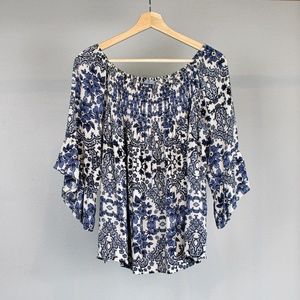 NWT Abbetine (SouthMoonUnder) Floral Top - X-Small